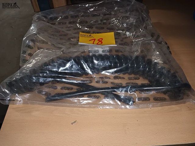 Lot 18 - spiraalkabel - afbeelding 2 van  3