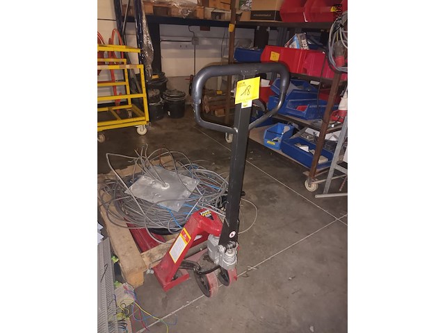 Lot 18 - transpalet kramp - afbeelding 1 van  3