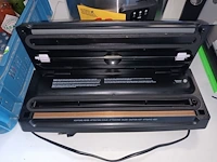 Lot 18 - vacuümmachine solis - afbeelding 3 van  4