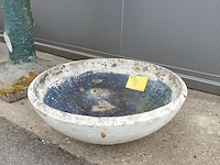 Lot 18 - vintage beton schaal - afbeelding 3 van  5
