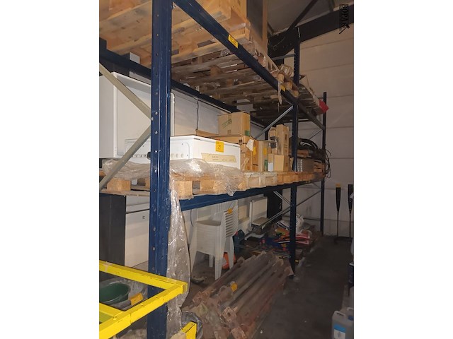 Lot 180 - blauw magazijnrek. 2 stuks - afbeelding 1 van  4