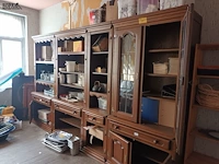 Lot 180 - houten wandkast - afbeelding 3 van  4