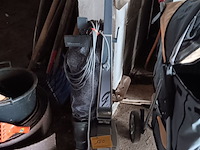 Lot 180 - kirby stofzuiger - afbeelding 1 van  4