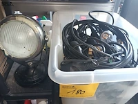 Lot 180 - lot verlichting en lampen - afbeelding 3 van  5