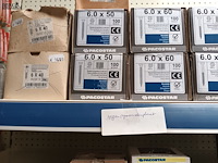 Lot 180 - schroeven - afbeelding 2 van  5