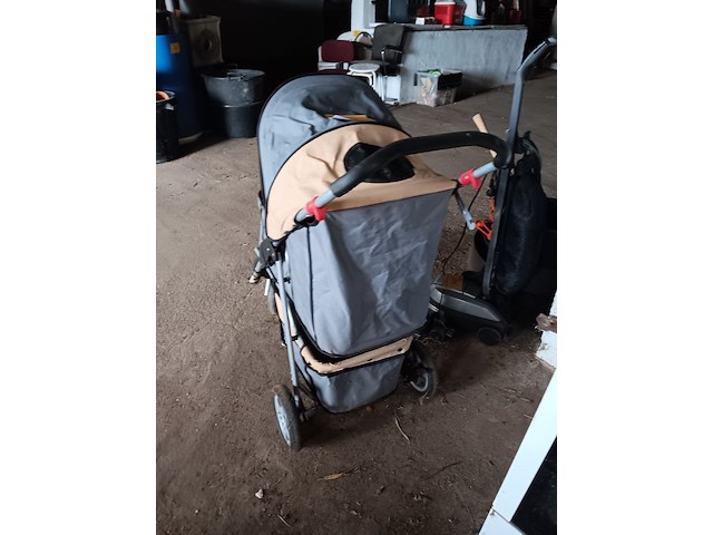 Lot 181 - kinderwagen - afbeelding 3 van  3