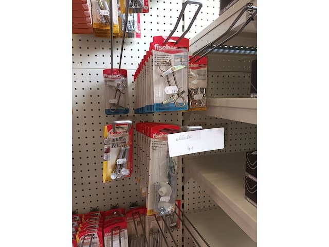 Lot 181 - pluggen en deurstoppen - afbeelding 4 van  6