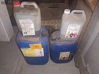 Lot 182 - garage producten. 4 stuks - afbeelding 1 van  3