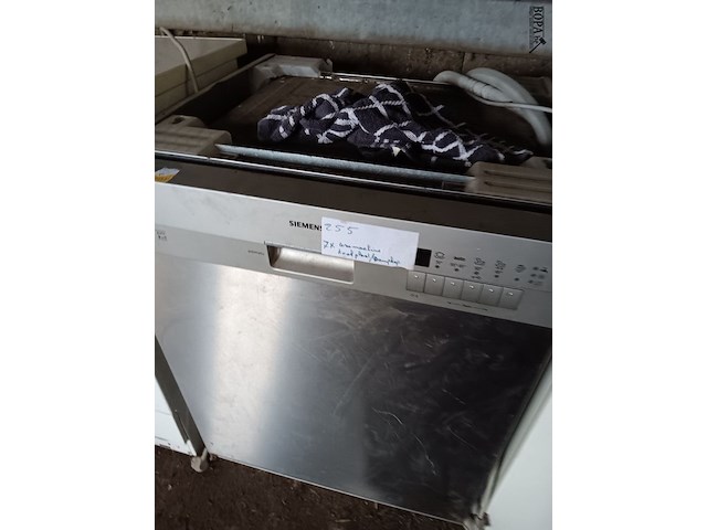 Lot 182 - lot witgoed - afbeelding 6 van  7