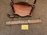 Lot 182 - set hout allerhande, 3 stuks - afbeelding 1 van  3