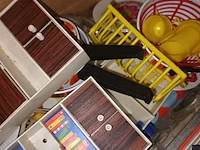 Lot 182 - vintage speelgoed keuken - afbeelding 3 van  5