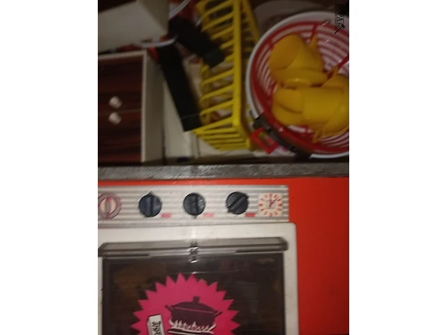 Lot 182 - vintage speelgoed keuken - afbeelding 4 van  5