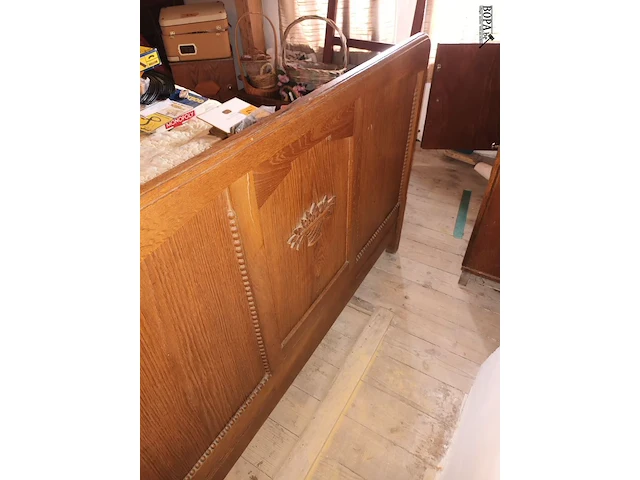 Lot 183 - houten bed art deco - afbeelding 4 van  4