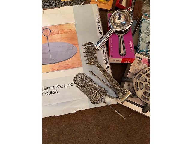 Lot 183 - set keukengerei, allerlei - afbeelding 2 van  5