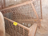 Lot 184 - antieke hooiruif. 2 stuks - afbeelding 1 van  3