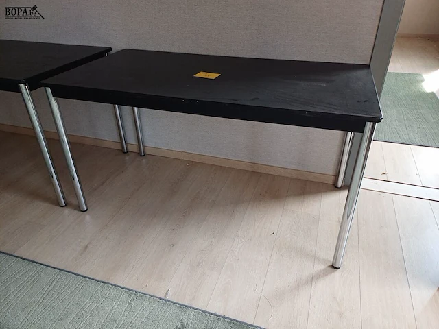 Lot 184 - tafel - afbeelding 1 van  3