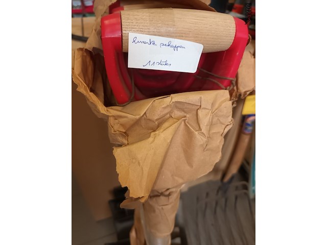 Lot 184 - zwarte schoppen. 11 stuks - afbeelding 3 van  3