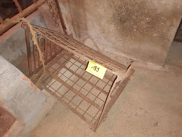 Lot 185 - antieke hooiruif - afbeelding 1 van  3