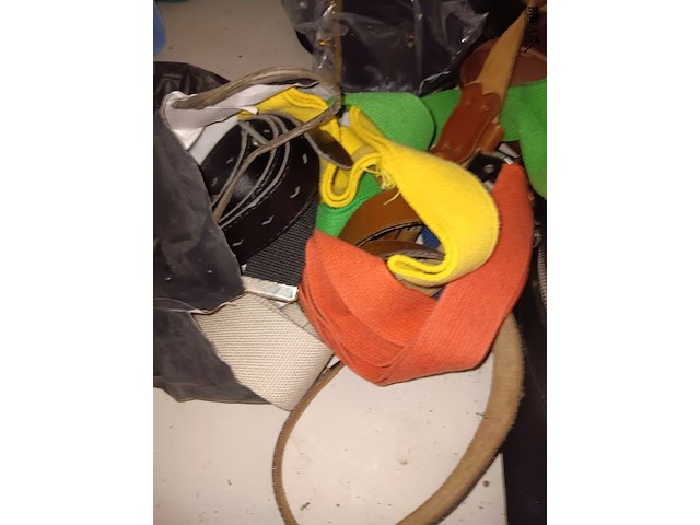 Lot 185 - handtassen en riemen - afbeelding 2 van  3