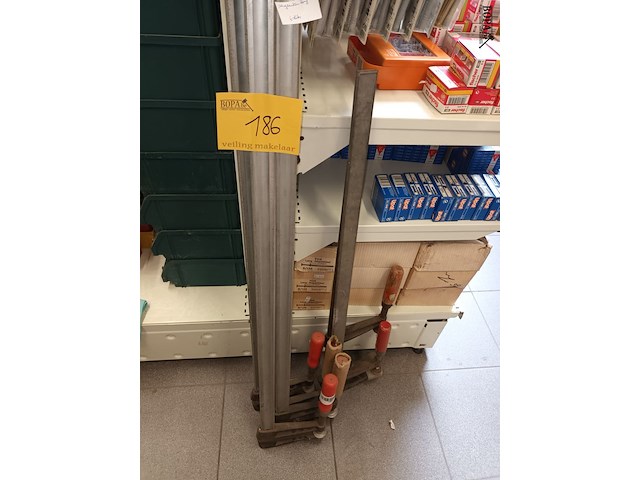 Lot 186 - lijmklemmen. 6 stuks - afbeelding 1 van  4