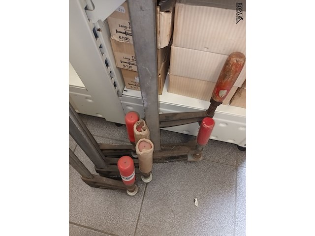 Lot 186 - lijmklemmen. 6 stuks - afbeelding 3 van  4