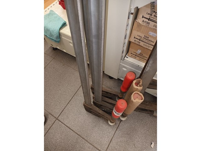 Lot 186 - lijmklemmen. 6 stuks - afbeelding 4 van  4