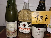 Lot 187 - flessen wijn en alcoholische drank. 8 stuks - afbeelding 2 van  4