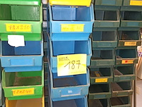 Lot 187 - sorteerbakjes. 149 stuks - afbeelding 1 van  3