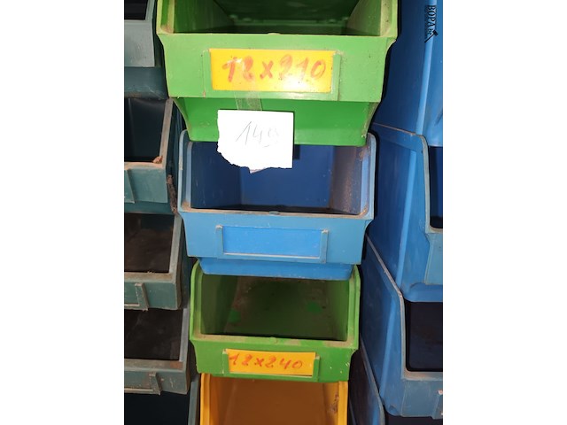 Lot 187 - sorteerbakjes. 149 stuks - afbeelding 2 van  3