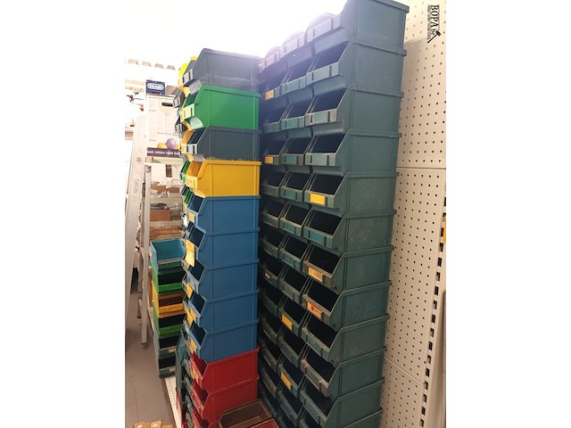 Lot 187 - sorteerbakjes. 149 stuks - afbeelding 3 van  3