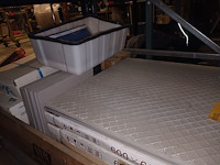 Lot 188 - lot tegels en plinten - afbeelding 2 van  3