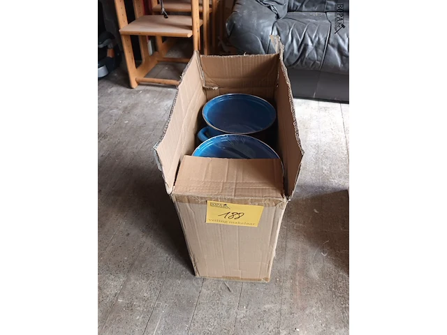 Lot 188 - mosselpotten blauw. 6 stuks - afbeelding 1 van  3