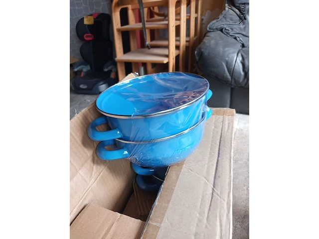 Lot 188 - mosselpotten blauw. 6 stuks - afbeelding 2 van  3