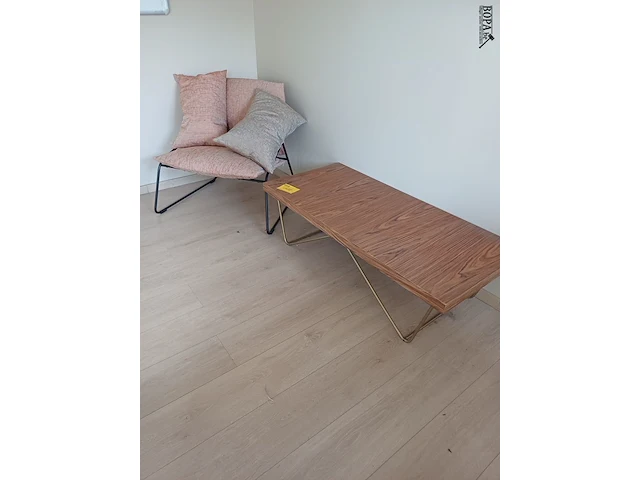 Lot 188 - salontafel en zetel - afbeelding 1 van  6