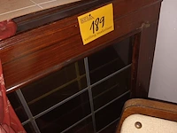 Lot 189 - houten deuren met vitroglas. 3 stuks - afbeelding 1 van  3