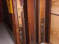 Lot 189 - houten deuren met vitroglas. 3 stuks - afbeelding 3 van  3