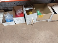 Lot 189 - tunnelblokjes. 6 dozen - afbeelding 1 van  4
