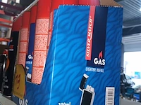 Lot 19 - aanstekergas en zippo benzine. 17 stuks - afbeelding 3 van  3