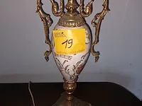Lot 19 - antieke tafellamp - afbeelding 2 van  4
