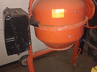 Lot 19 - betonmolen - afbeelding 2 van  5