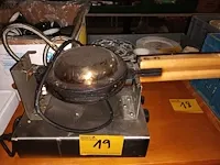 Lot 19 - bubbel wafel maker - afbeelding 1 van  5