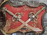 Lot 19 - doek st jan de doper, loodglas ieper en houten schild - afbeelding 4 van  4