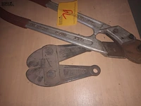 Lot 19 - draadkniptang en draadschaar - afbeelding 3 van  3