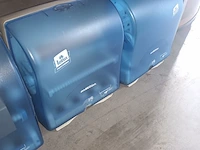 Lot 19 - handdoekpapier dispenser. 3 stuks - afbeelding 3 van  3