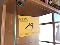 Lot 19 - hang vitrine kastje - afbeelding 3 van  4