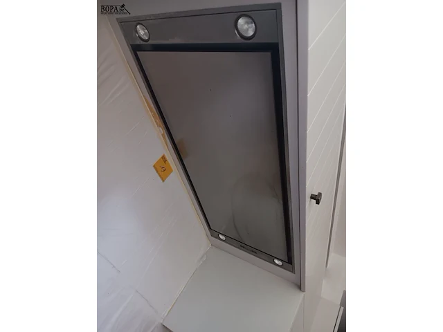 Lot 19 - inox dampkap - afbeelding 1 van  7