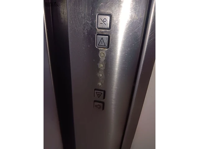 Lot 19 - inox dampkap - afbeelding 4 van  7