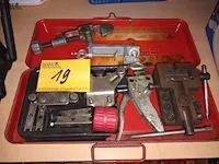 Lot 19 - koffertje met gereedschap - afbeelding 1 van  5