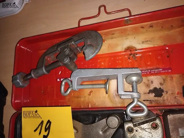 Lot 19 - koffertje met gereedschap - afbeelding 2 van  5