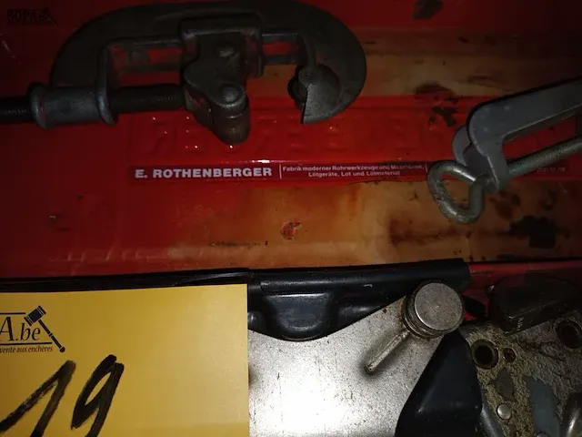Lot 19 - koffertje met gereedschap - afbeelding 5 van  5